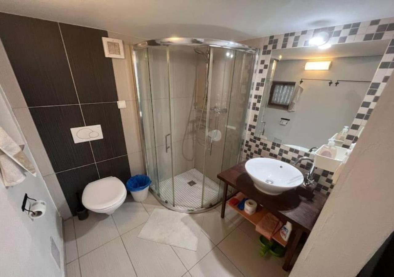 Netradicny Apartman V Centre 布拉迪斯拉发 外观 照片